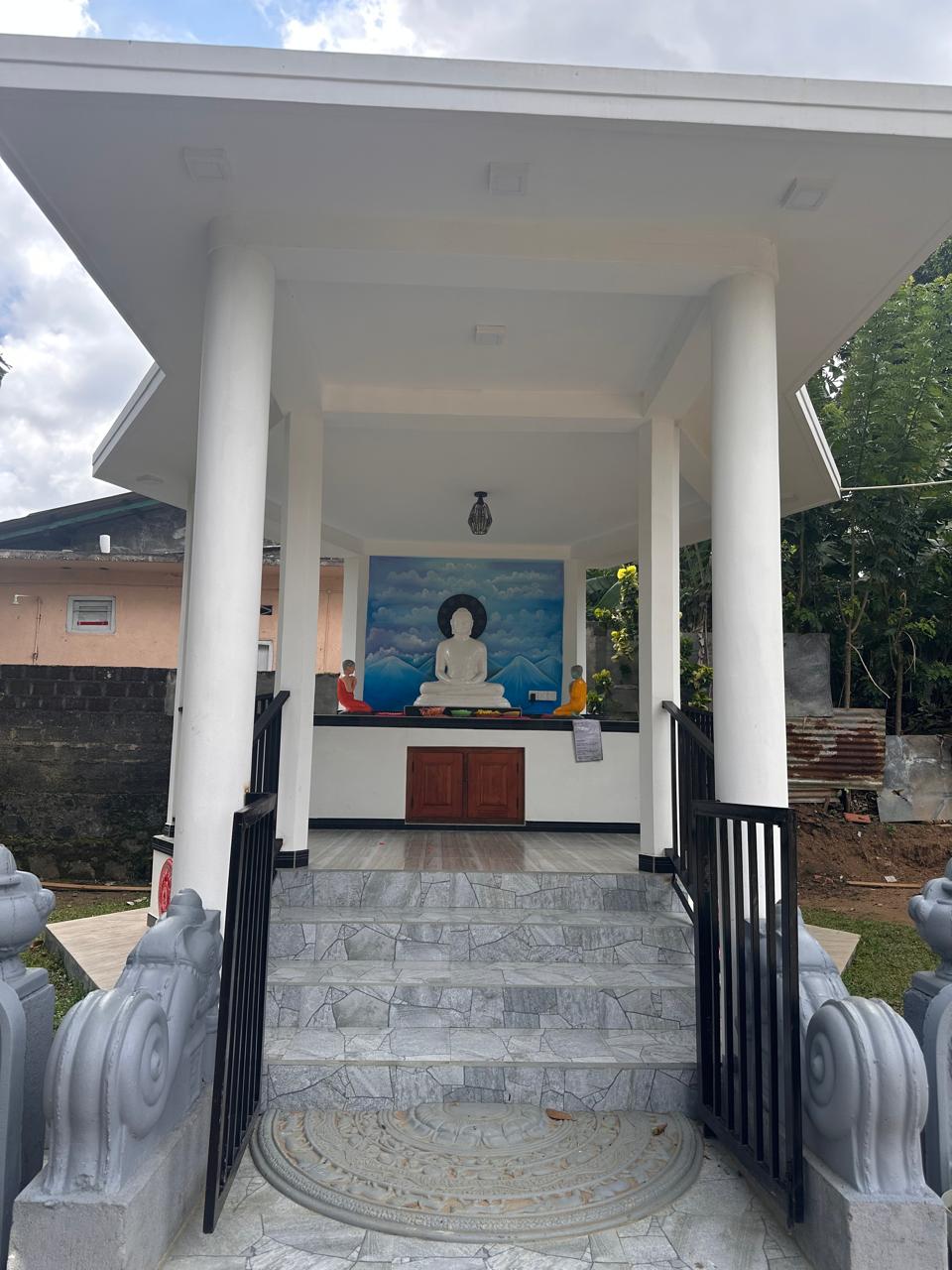 නව බුදු මැදුර සිසු අයිතියට පත් කිරීම 